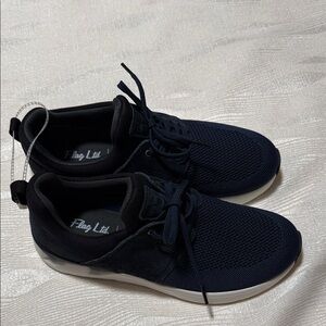 Flag Ltd . Men's Navy Sneakers never worn